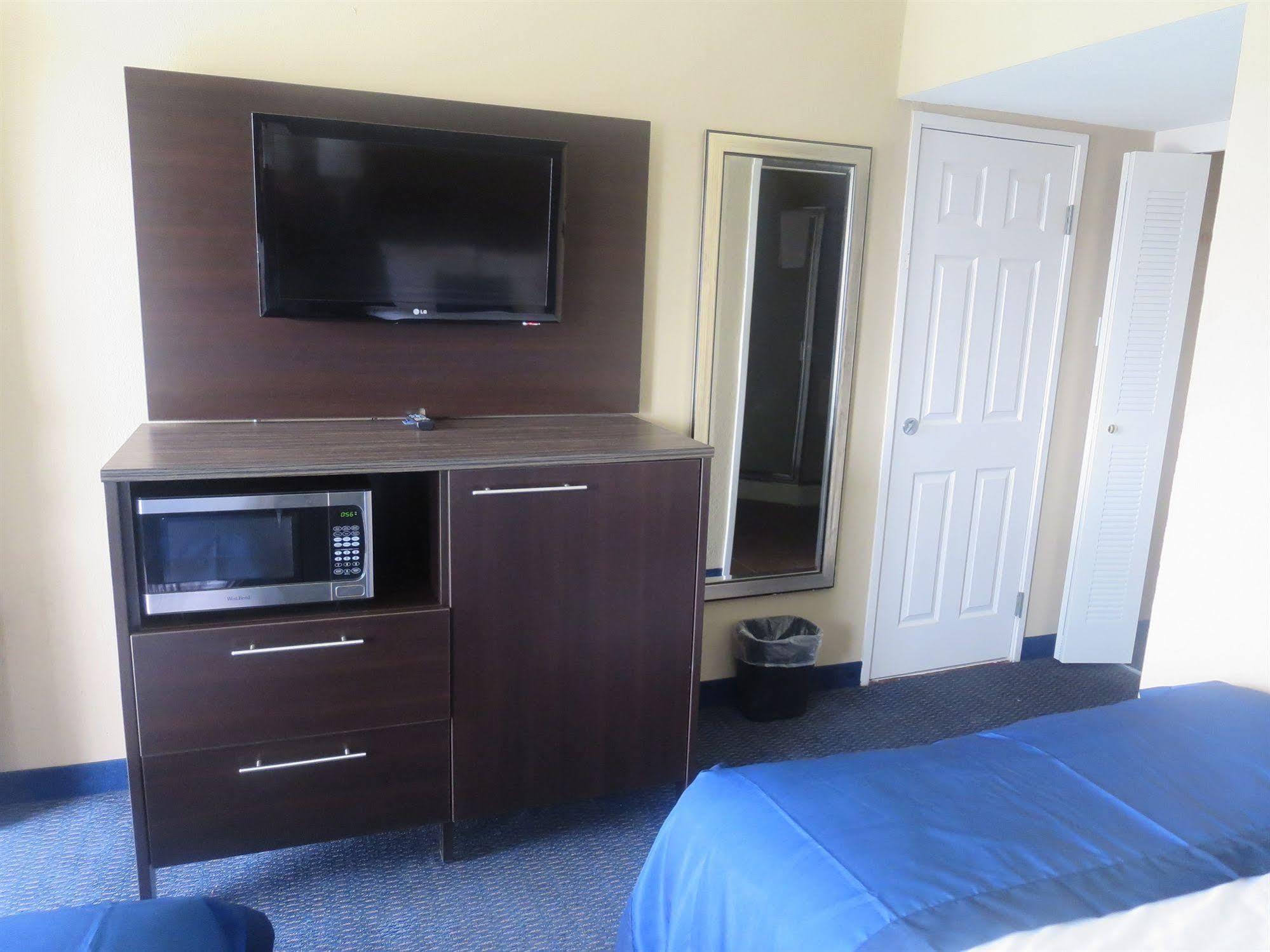 Howard Johnson By Wyndham Odessa Tx Eksteriør billede