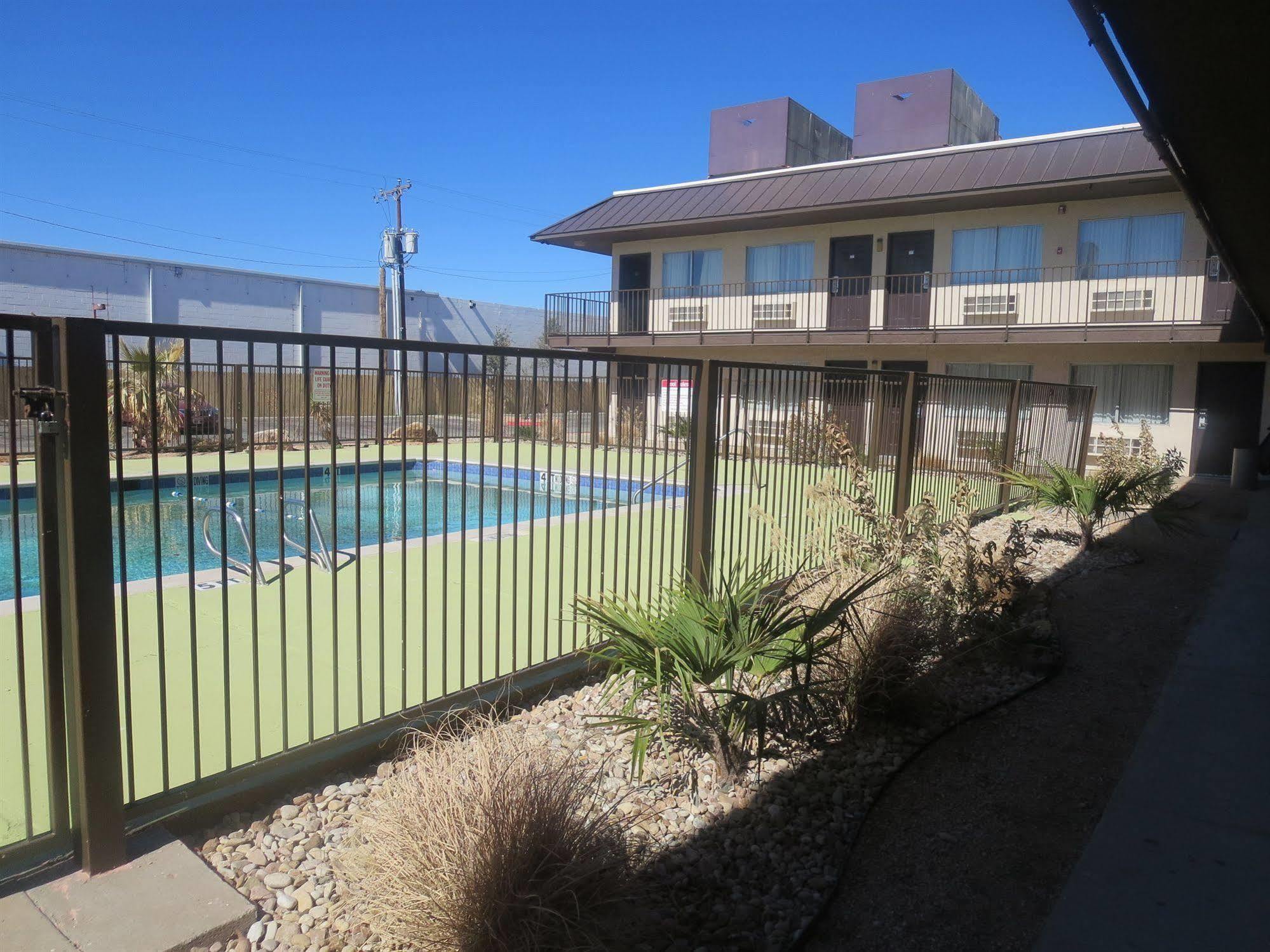 Howard Johnson By Wyndham Odessa Tx Eksteriør billede
