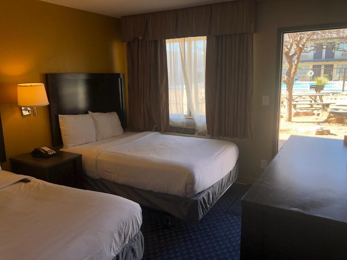 Howard Johnson By Wyndham Odessa Tx Eksteriør billede